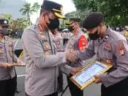 Penerima Penghargaan Kapolres ini Sudah Langganan Juara Tarung Derajat Penerima Penghargaan Kapolres ini Sudah Langganan Juara Tarung Derajat