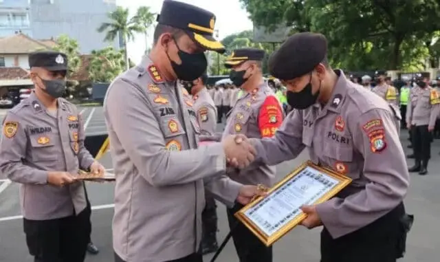 Penerima Penghargaan Kapolres ini Sudah Langganan Juara Tarung Derajat Penerima Penghargaan Kapolres ini Sudah Langganan Juara Tarung Derajat