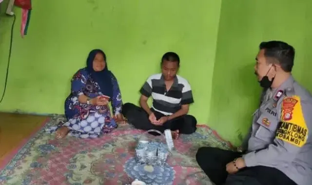 Nah Lo!! Ada Polisi Datangi Kediaman Pelaku Tawuran, Simak Penjelasannya Nah Lo!! Ada Polisi Datangi Kediaman Pelaku Tawuran, Simak Penjelasannya