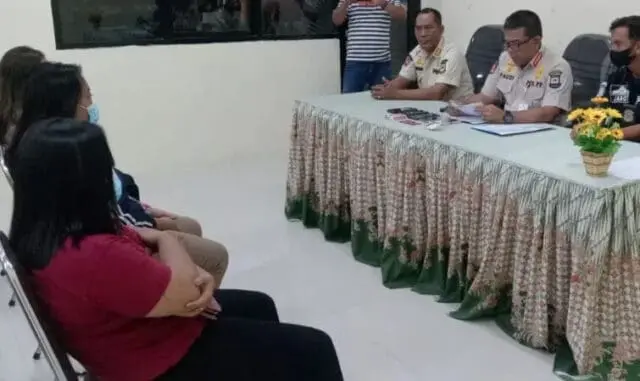 Jaring Pelanggan Secara Online, Satpol PP Kota Tangerang Angkut 4 Pelaku Prostitusi Jaring Pelanggan Secara Online, Satpol PP Kota Tangerang Angkut 4 Pelaku Prostitusi