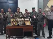 Satpol PP Kota Tangerang Gandeng TNI-Polri Lakukan Operasi Penegakan Perda Satpol PP Kota Tangerang Gandeng TNI-Polri Lakukan Operasi Penegakan Perda