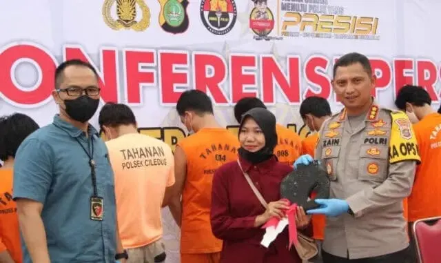 Jadi Kado Akhir Tahun, Warga Teluknaga Ini Bahagia Motornya Ditemukan Polisi Jadi Kado Akhir Tahun, Warga Teluknaga Ini Bahagia Motornya Ditemukan Polisi