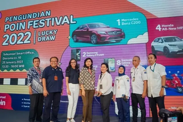 Telkomsel Umumkan Pemenang Poin Festival Lucky Draw 2022 Berhadiah 5 Mobil Mewah Telkomsel Umumkan Pemenang Poin Festival Lucky Draw 2022 Berhadiah 5 Mobil Mewah