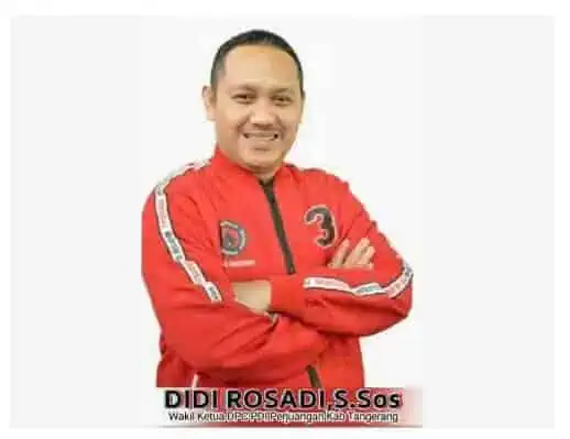 Bacaleg Didi Rosadi Meriahkan Pasang Spanduk HUT PDI Perjuangan ke 50 Bacaleg Didi Rosadi Meriahkan Pasang Spanduk HUT PDI Perjuangan ke 50