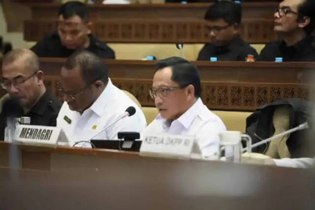 Raker dengan DPR RI, Mendagri Uraikan Dukungan Pemerintah dan Pemda Siapkan Pemilu 2024 Raker dengan DPR RI, Mendagri Uraikan Dukungan Pemerintah dan Pemda Siapkan Pemilu 2024