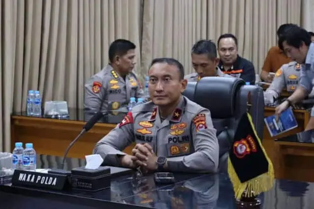 Wakapolda Banten Ikuti Rapat Koordinasi Khusus Penanggulangan Kebakaran Hutan dan Lahan Secara Virtual Wakapolda Banten Ikuti Rapat Koordinasi Khusus Penanggulangan Kebakaran Hutan dan Lahan Secara Virtual