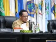 Mendagri: Covid-19 Terkendali, Penghentian PPKM Diharapkan Tingkatkan Pertumbuhan Ekonomi Mendagri: Covid-19 Terkendali, Penghentian PPKM Diharapkan Tingkatkan Pertumbuhan Ekonomi