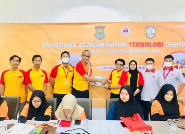 PT. Mayora Indah Tbk Bersama Benteng Society Adakan Pelatihan Pemanfatan Digitalilasi PT. Mayora Indah Tbk Bersama Benteng Society Adakan Pelatihan Pemanfatan Digitalilasi