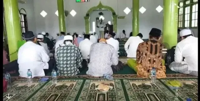 Kepala Desa Malang Nengah dan Pengurus DKM, Adakan Pengajian Al-MUNIR Kepala Desa Malang Nengah dan Pengurus DKM, Adakan Pengajian Al-MUNIR