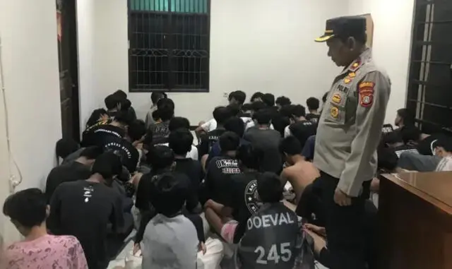 72 Remaja Diamankan Polisi di Neglasari Tangerang 72 Remaja Diamankan Polisi di Neglasari Tangerang