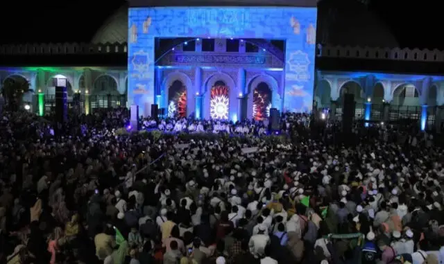 Ribuan Umat Muslim Bersalawat di Pembukaan MTQ ke- XXII Kota Tangerang Ribuan Umat Muslim Bersalawat di Pembukaan MTQ ke- XXII Kota Tangerang