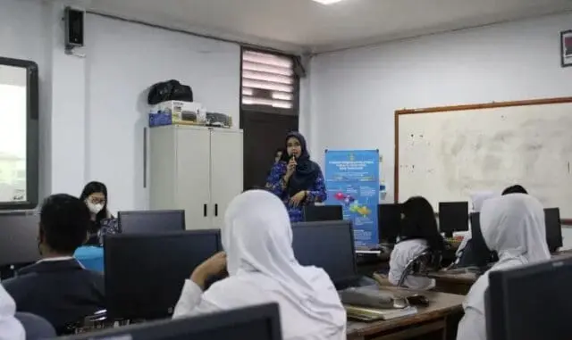 Diskominfo Kota Tangerang Ajak Pelajar Peka Lingkungan Diskominfo Kota Tangerang Ajak Pelajar Peka Lingkungan