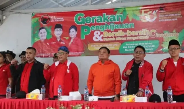 PDI Perjuangan Beberes dan Tanam Ratusan Pohon di Pinggiran Sungai Cisadane PDI Perjuangan Beberes dan Tanam Ratusan Pohon di Pinggiran Sungai Cisadane