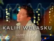 Lirik Lagu Kalih Welasku dan Terjemahan – Denny Caknan Lirik Lagu Kalih Welasku dan Terjemahan - Denny Caknan