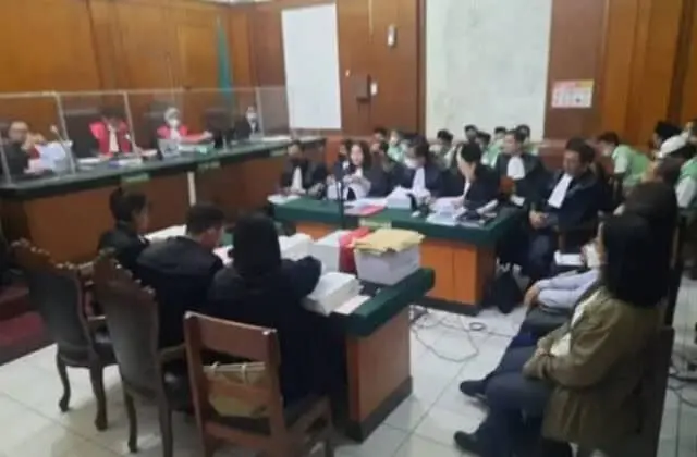 Dituduh Sebagai Otak Pencurian BBM, Terdakwa Edi Bantah Semua Keterangan Saksi Dituduh Sebagai Otak Pencurian BBM, Terdakwa Edi Bantah Semua Keterangan Saksi