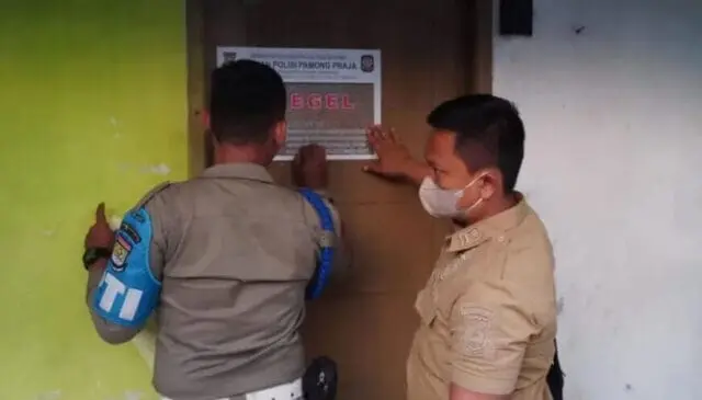 Satpol PP Kabupaten Tangerang Amankan Dua Orang Wanita Pekerja Seks Komersial Satpol PP Kabupaten Tangerang Amankan Dua Orang Wanita Pekerja Seks Komersial
