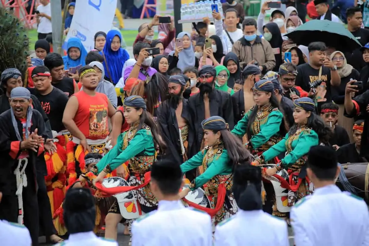Gerakan Jalan Kebangsaan HUT Kota Tangerang Disebut Bagai Miniatur Indonesia Gerakan Jalan Kebangsaan HUT Kota Tangerang Disebut Bagai Miniatur Indonesia