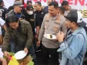 HPN 2023, Kapolres Metro Tangerang Kota Berikan Surprise Usai Press Rilis HPN 2023, Kapolres Metro Tangerang Kota Berikan Surprise Usai Press Rilis