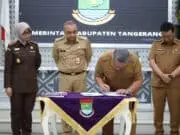 Pemkot Tangsel Terima Hibah TPU dari Pemkab Tangerang Pemkot Tangsel Terima Hibah TPU dari Pemkab Tangerang