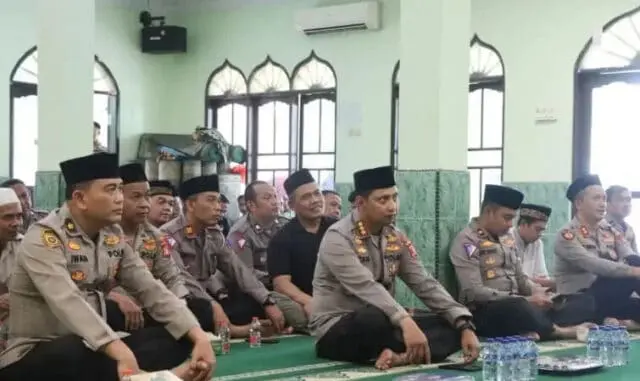 Digelar Virtual, Kapolrestro Tangerang Kota Ikuti Peringatan Isra Mi'raj di PMJ Digelar Virtual, Kapolrestro Tangerang Kota Ikuti Peringatan Isra Mi'raj di PMJ