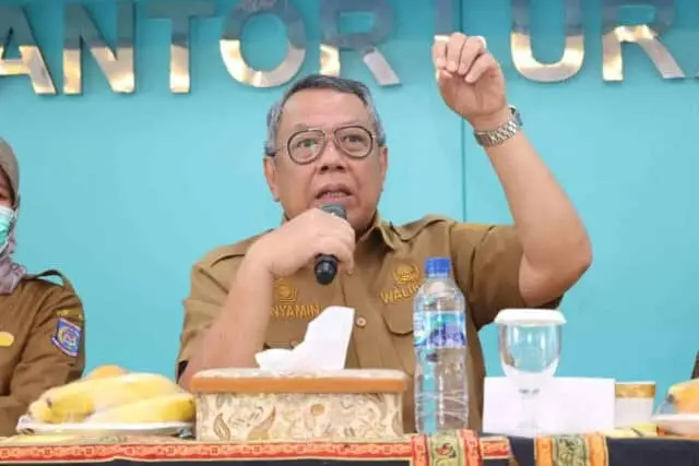 Wali Kota Benyamin Naikan Insentif Kader Posyandu Wali Kota Benyamin Naikan Insentif Kader Posyandu