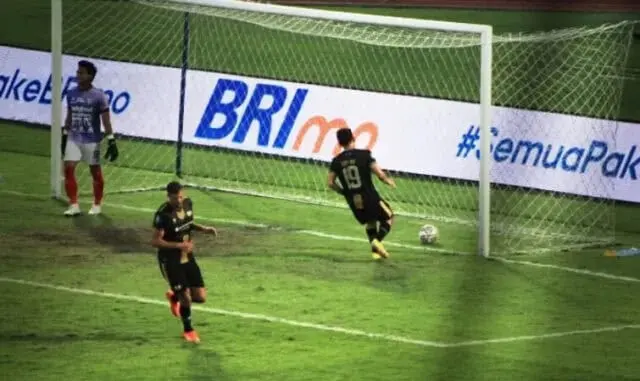 Tandang Hadapi Dewa United di Stadion Indomilk Tangerang Bali United Unggul 2-1 Tandang Hadapi Dewa United di Stadion Indomilk Tangerang Bali United Unggul 2-1