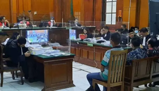 Di Persidangan Internal Audit Fenny Mengaku Meratus Rugi Rp501 M Lalu Berubah Jadi Rp 93 M