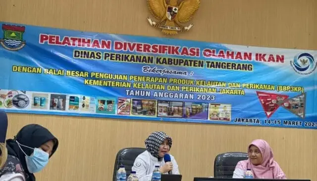 Dinas Perikanan Gelar Pelatihan Pengolahan Ikan untuk Tingkatkan Ekonomi Warga