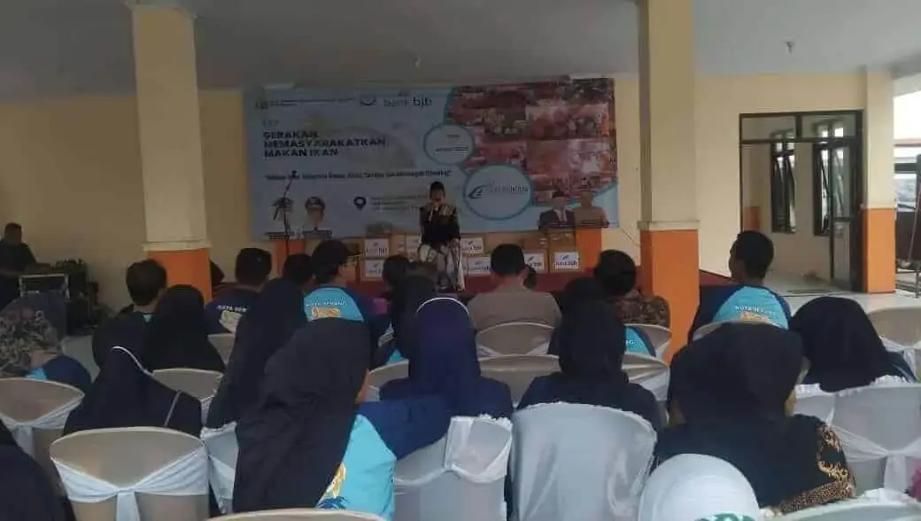 Kapolsek Kasemen Polresta Serang Kota Hadiri Kegiatan Gerakan Masyarakat Gemar Makan Ikan