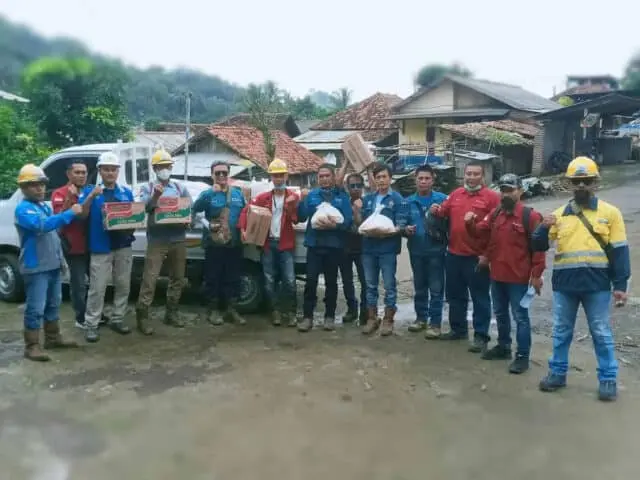 Para Pekerja PLTU Suralaya Unit 9-10 Bantu Warga Lewat Bansos Kita Para Pekerja PLTU Suralaya Unit 9-10 Bantu Warga Lewat Bansos Kita