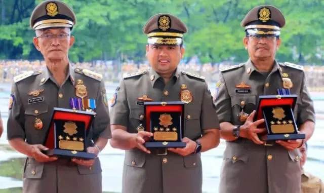 Karya Bhakti Peduli Satpol PP, Arief Terima Penghargaan dari Kemendagri Karya Bhakti Peduli Satpol PP, Arief Terima Penghargaan dari Kemendagri
