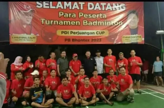 Buka Lomba Badminton PDI Perjuangan Cup di Teluknaga, Irvansyah ajak Masyarakat Berpolitik Riang Gembira Buka Lomba Badminton PDI Perjuangan Cup di Teluknaga, Irvansyah ajak Masyarakat Berpolitik Riang Gembira