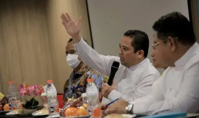 Soal Pajak, Arief Minta Bapenda Permudah Masyarakat dan Jangan Bergaya Hedone Soal Pajak, Arief Minta Bapenda Permudah Masyarakat dan Jangan Bergaya Hedone