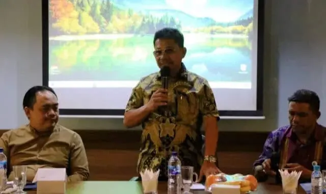 Sachrudin ke Pelaku Usaha: Pahami dan Taati Aturan di Kota Tangerang Sachrudin ke Pelaku Usaha: Pahami dan Taati Aturan di Kota Tangerang