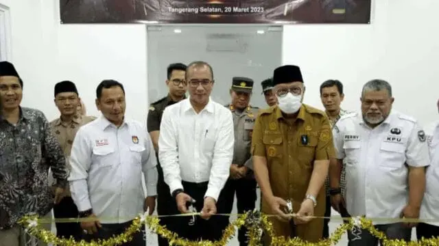 Fasilitas Bertambah, Wali Kota Benyamin Resmikan Gudang Logistik KPU Fasilitas Bertambah, Wali Kota Benyamin Resmikan Gudang Logistik KPU