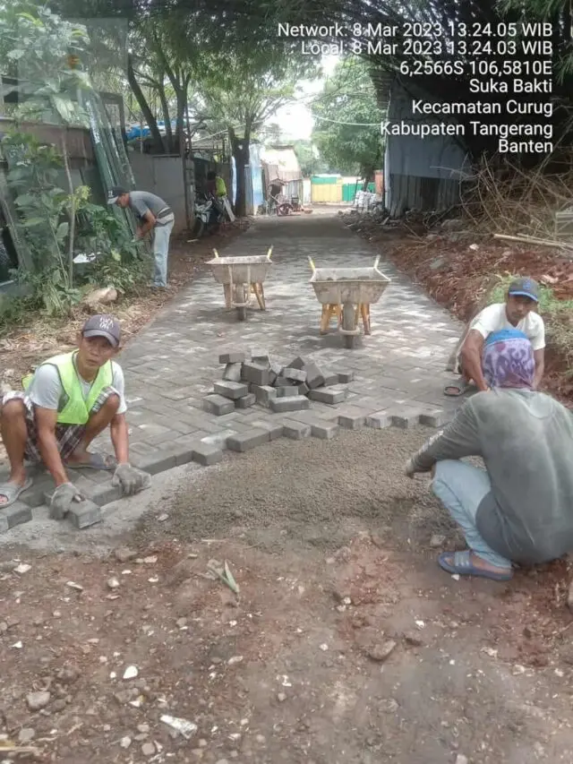 Disoal LSM, Pekerjaan Paving Blok di Babakan Sukabakti, Kasi Ekbang Curug Terksan Tutup Mata Disoal LSM, Pekerjaan Paving Blok di Babakan Sukabakti, Kasi Ekbang Curug Terksan Tutup Mata