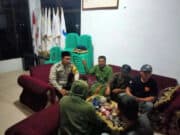 Brigadir Taufik Bhabinkamtibmas Polsek Cibeber Ajak Pemuda-Pemudi Jaga Kerukunan di Bulan Ramadhan Brigadir Muhammad Taufik Hidayat, Bhabinkamtibmas Polsek Cibeber.