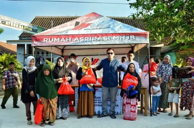 Rumah Aspirasi MHJB Safari Ramadhan, Berbagi ke Masyarakat Kabupaten Lebak Rumah Aspirasi MHJB Safari Ramadhan, Berbagi ke Masyarakat Kabupaten Lebak