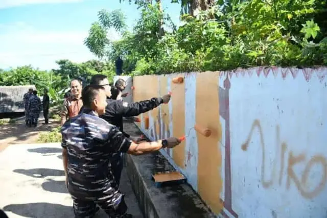 PERCANTIK KOTA MERAK, DANLANAL BANTEN GANDENG GENERASI MUDA BANGUN BUKIT BERWARNA DI GERBANG BARAT PULAU JAWA PERCANTIK KOTA MERAK, DANLANAL BANTEN GANDENG GENERASI MUDA BANGUN BUKIT BERWARNA DI GERBANG BARAT PULAU JAWA