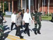 Idul Fitti Dua Pekan Lagi, Presiden Joko Widodo Tinjau Pelabuhan Merak Idul Fitti Dua Pekan Lagi, Presiden Joko Widodo Tinjau Pelabuhan Merak