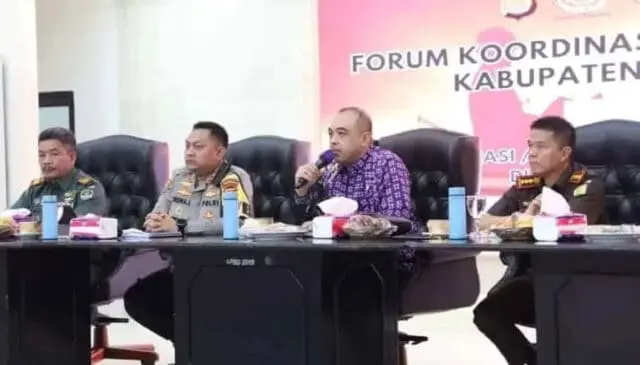 Bupati Tangerang Pimpin Rakor Forkopimda Jelang Hari Buruh di Puspemkab Bupati Tangerang Pimpin Rakor Forkopimda Jelang Hari Buruh di Puspemkab