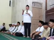 Safari Ramadan, Benyamin Ajak untuk Segerakan Bayar Zakat Safari Ramadan, Benyamin Ajak untuk Segerakan Bayar Zakat