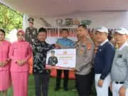 1.000 Paket Sembako dari Kapolri Disebar Polisi di Kabupaten Tangerang 1.000 Paket Sembako dari Kapolri Disebar Polisi di Kabupaten Tangerang