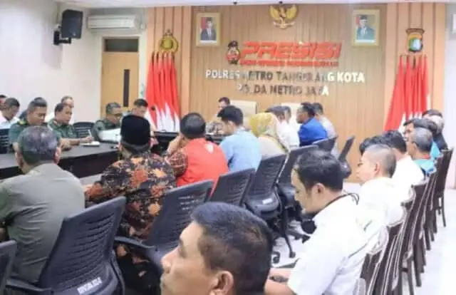 Kapolres Metro Tangerang Kota Pimpin Rapat Lintas Sektoral Pengamanan Lebaran 2023, Cek Isinya Disini! Kapolres Metro Tangerang Kota Pimpin Rapat Lintas Sektoral Pengamanan Lebaran 2023, Cek Isinya Disini!