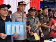 Polisi Sita Berbagai Senjata Tajam dari 10 Pelaku Tawuran Selama Ramadan 1444 H Polisi Sita Berbagai Senjata Tajam dari 10 Pelaku Tawuran Selama Ramadan 1444 H
