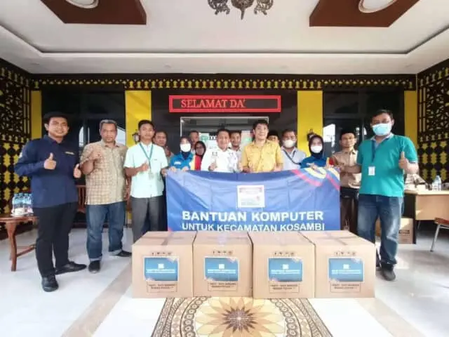 Kecamatan Kosambi Terima Bantuan Delapan Komputer dari CSR Indomaret Kecamatan Kosambi Terima Bantuan Delapan Komputer dari CSR Indomaret