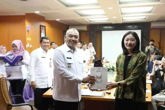 Bupati Zaki Terima Kunjungan Delegasi KOICA dari Korea Bupati Zaki Terima Kunjungan Delegasi KOICA dari Korea