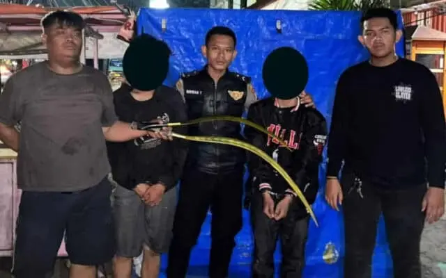 Ngeri, Dua Remaja Jual Beli Senjata Tajam Diringkus Polisi di Tangerang Ngeri, Dua Remaja Jual Beli Senjata Tajam Diringkus Polisi di Tangerang