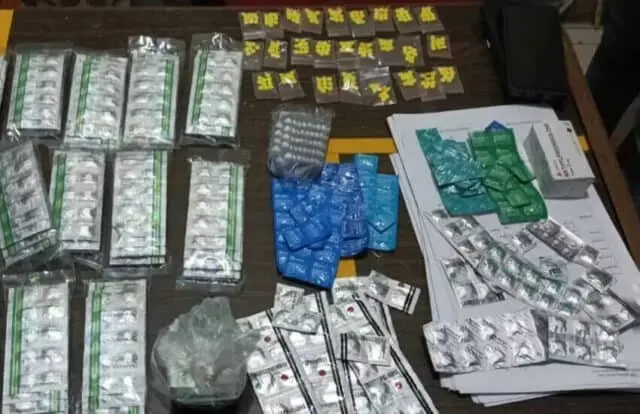 Ribuan Butir Obat Terlarang Diamankan dari Toko Kosmetik di Karawaci Tangerang Ribuan Butir Obat Terlarang Diamankan dari Toko Kosmetik di Karawaci Tangerang