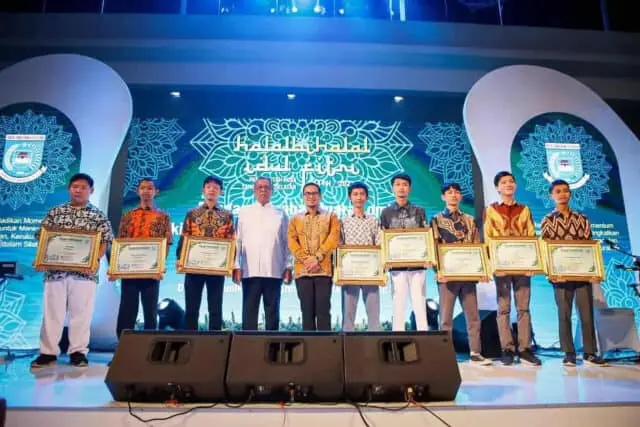Perkuat Kebersamaan, Pemkot Tangsel Gelar Halalbihalal Idulfitri 1444 H Perkuat Kebersamaan, Pemkot Tangsel Gelar Halalbihalal Idulfitri 1444 H